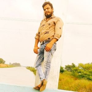 Meet your Posher, Akhilesh